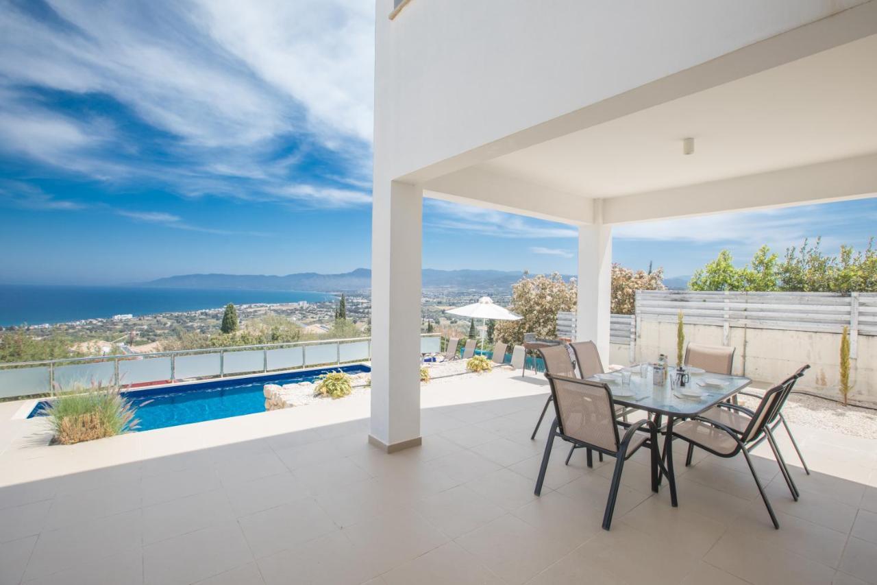 Esprit Villa 30 Polis Exterior photo